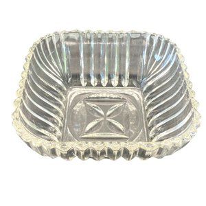 Vintage Clear Glass Decorative Serving Bowl Candy Dish 6.25" Across